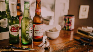 会社の飲み会で説教してくるうざい上司や先輩への対処法 やばい